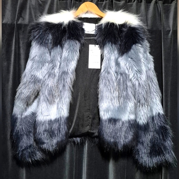 Zara Black and Gray Faux Fur Teddy Jacket - Picture 1 of 4